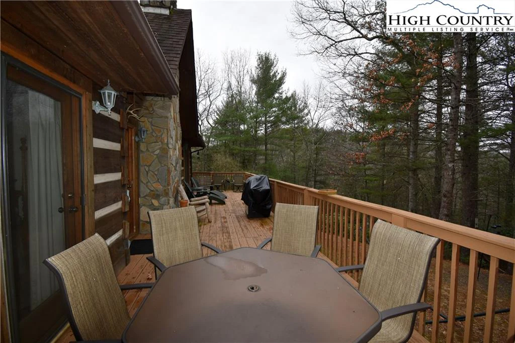 Image number 9 for the current listing