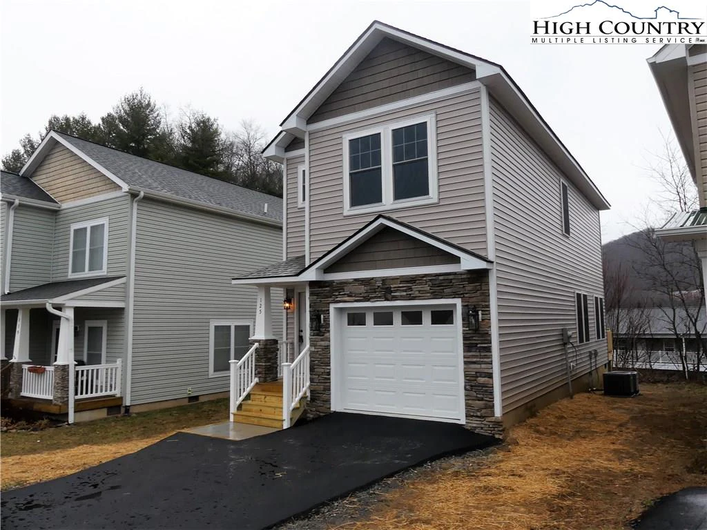 Image number 18 for the current listing