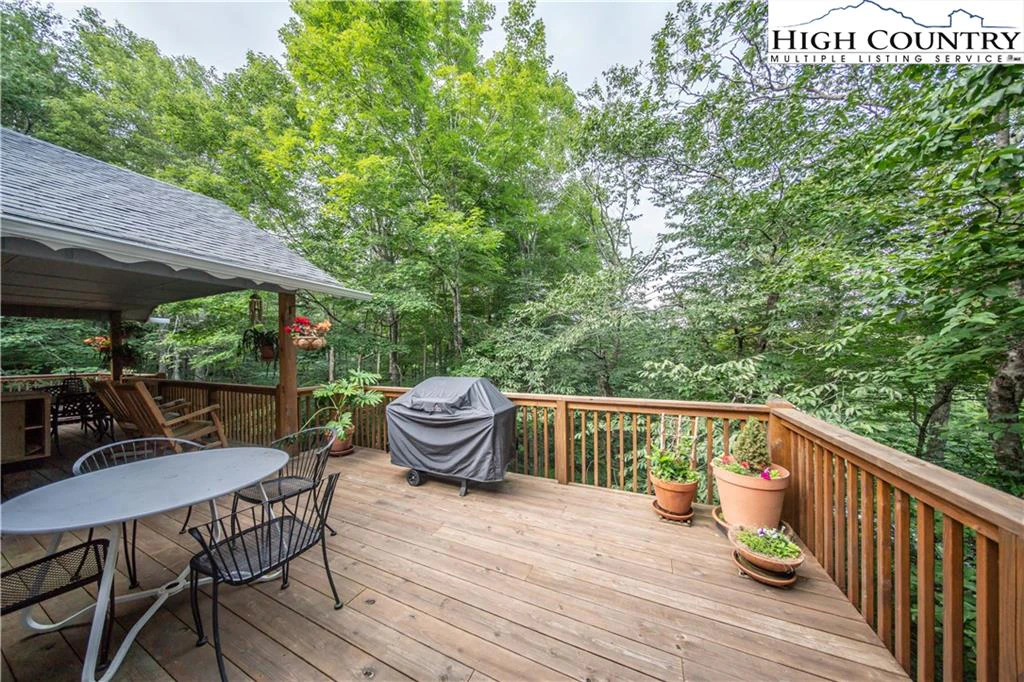 Image number 7 for the current listing