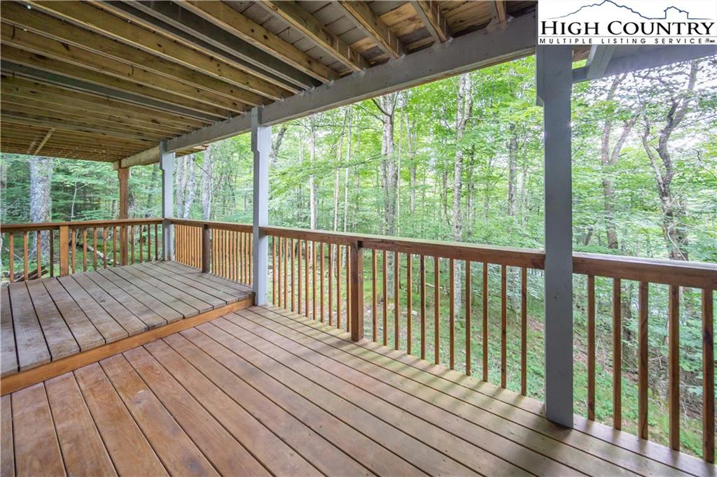 Image number 3 for the current listing