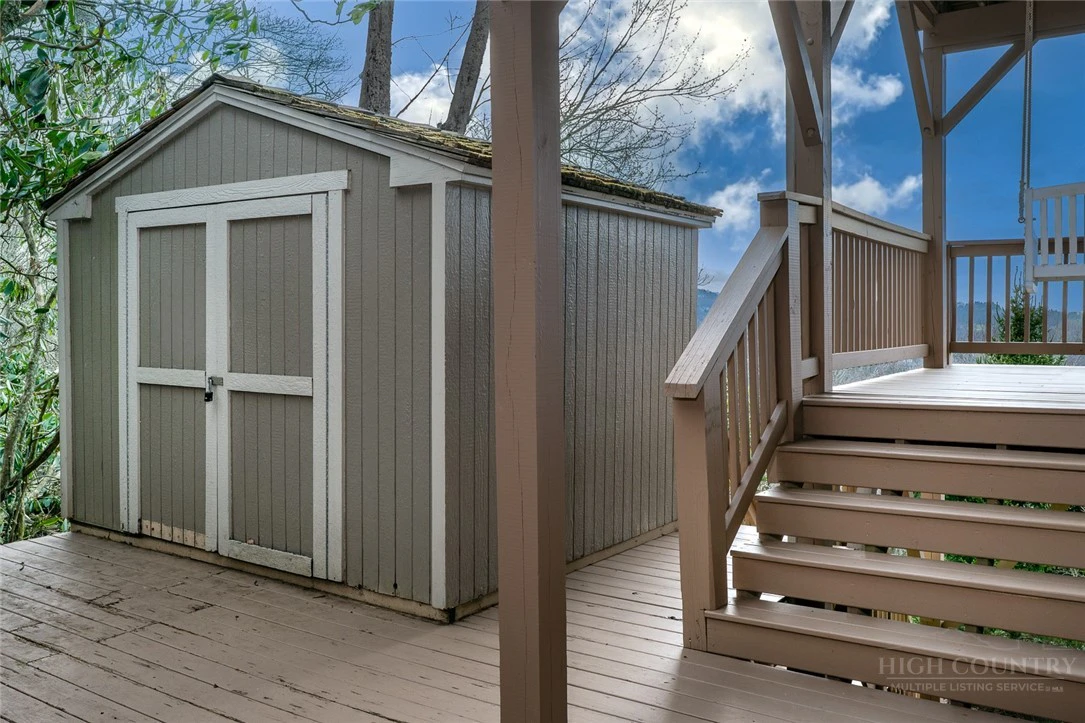 Image number 20 for the current listing