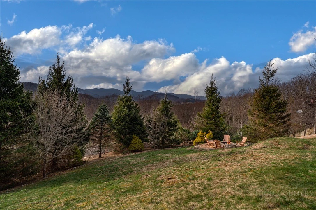 Image number 18 for the current listing