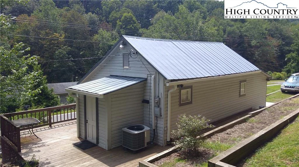 Image number 5 for the current listing