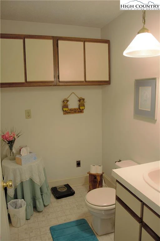Image number 7 for the current listing