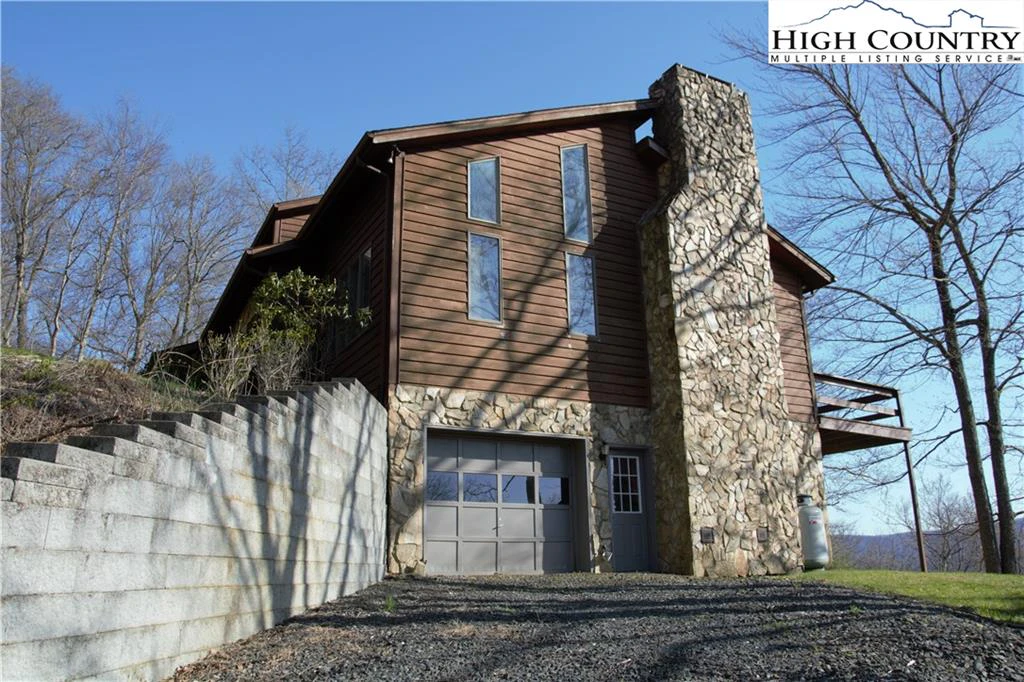 Image number 19 for the current listing