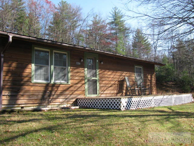 Image number 3 for the current listing