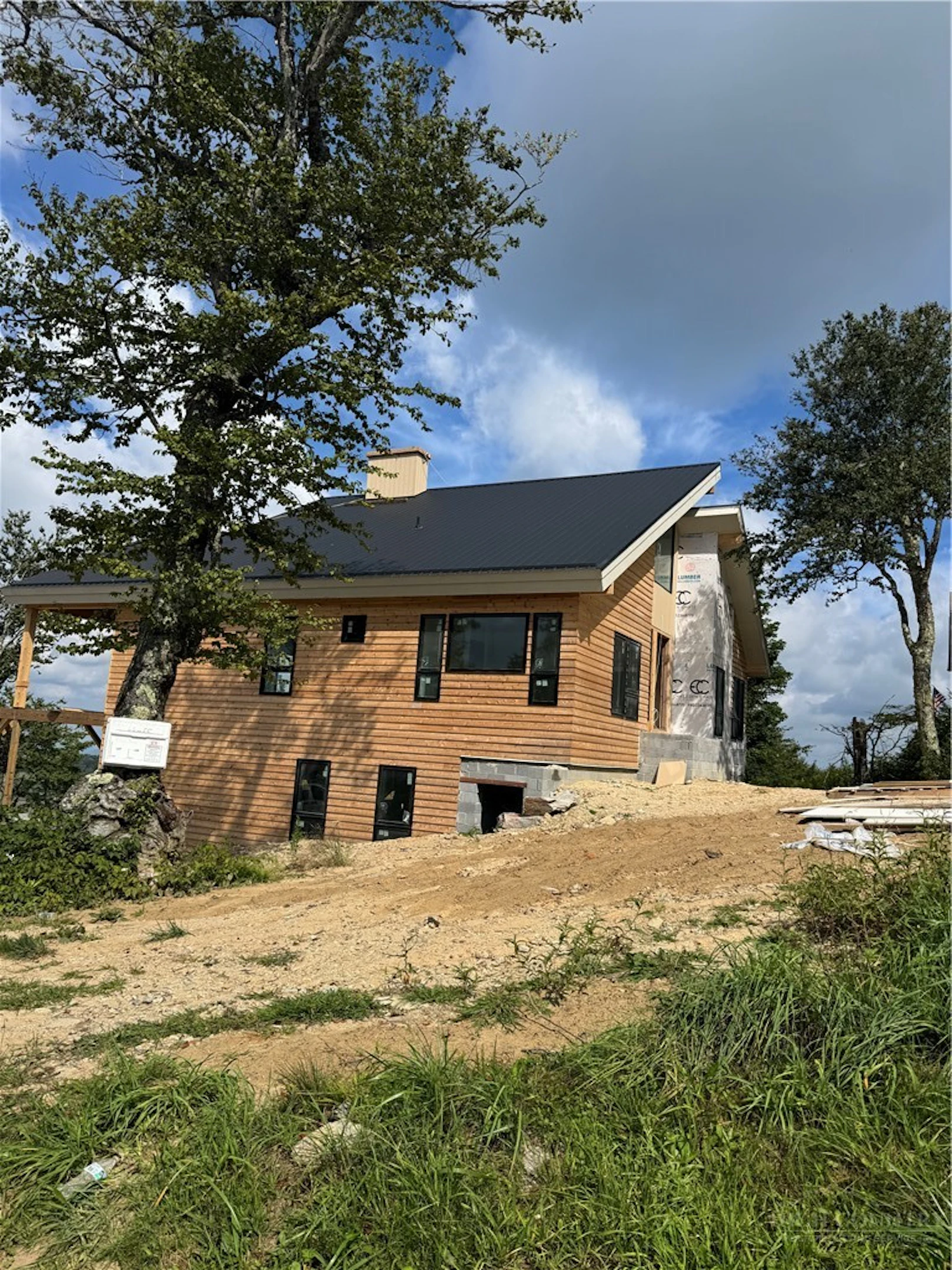 Image number 16 for the current listing