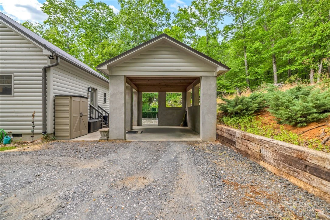 Image number 6 for the current listing