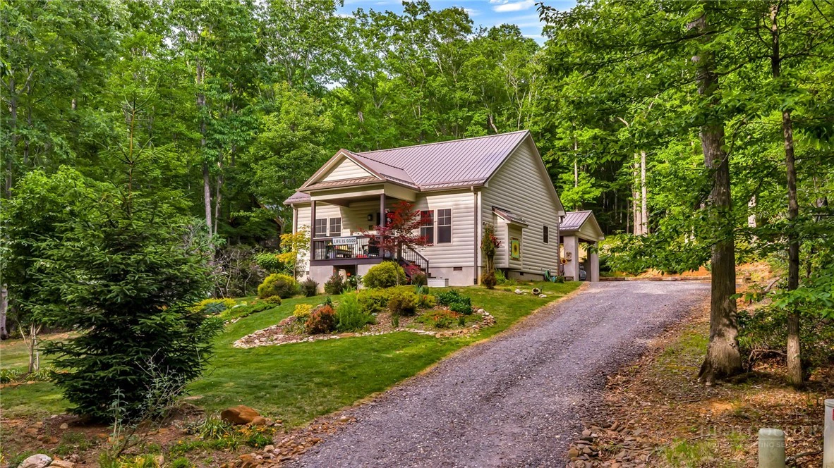 Image number 14 for the current listing