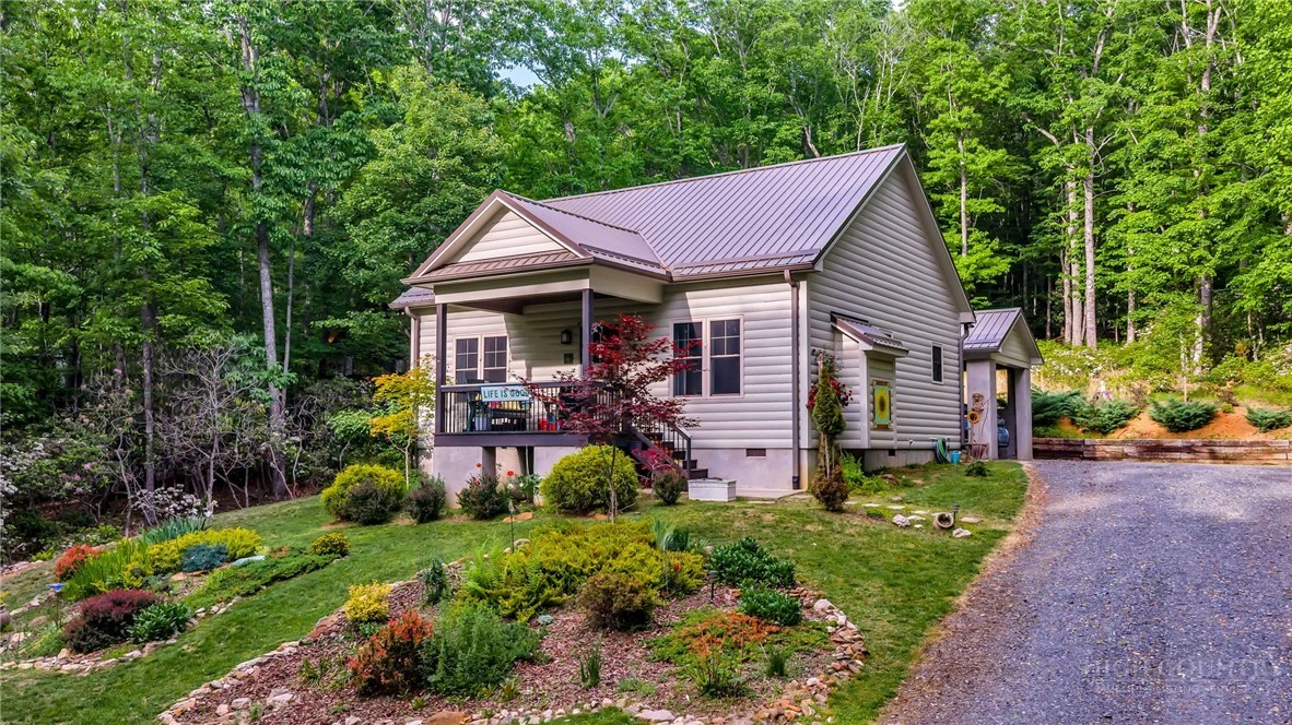 Image number 15 for the current listing