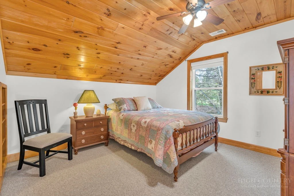 Image number 10 for the current listing