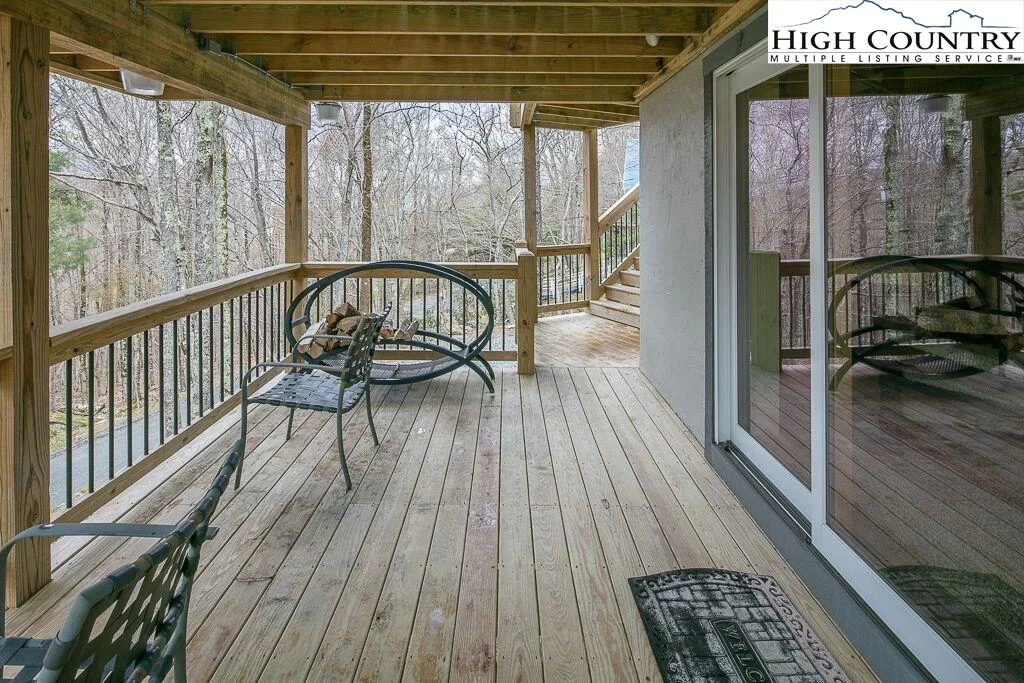 Image number 20 for the current listing