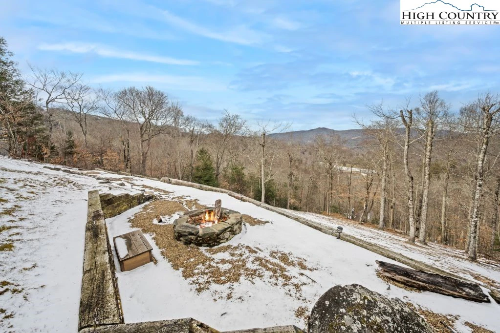 Image number 10 for the current listing