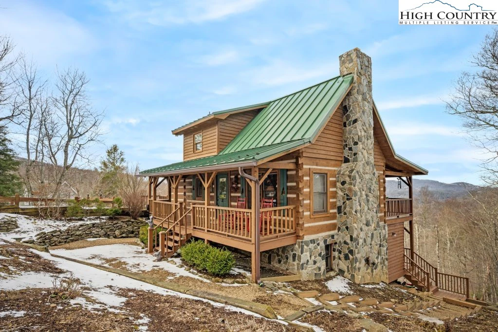Image number 1 for the current listing