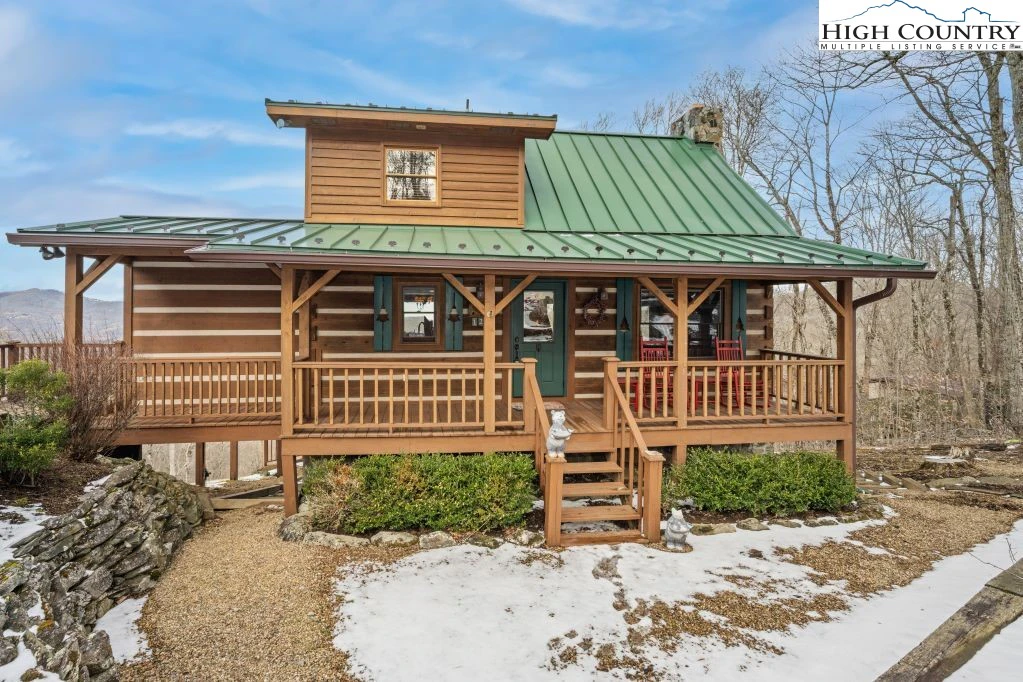 Image number 14 for the current listing