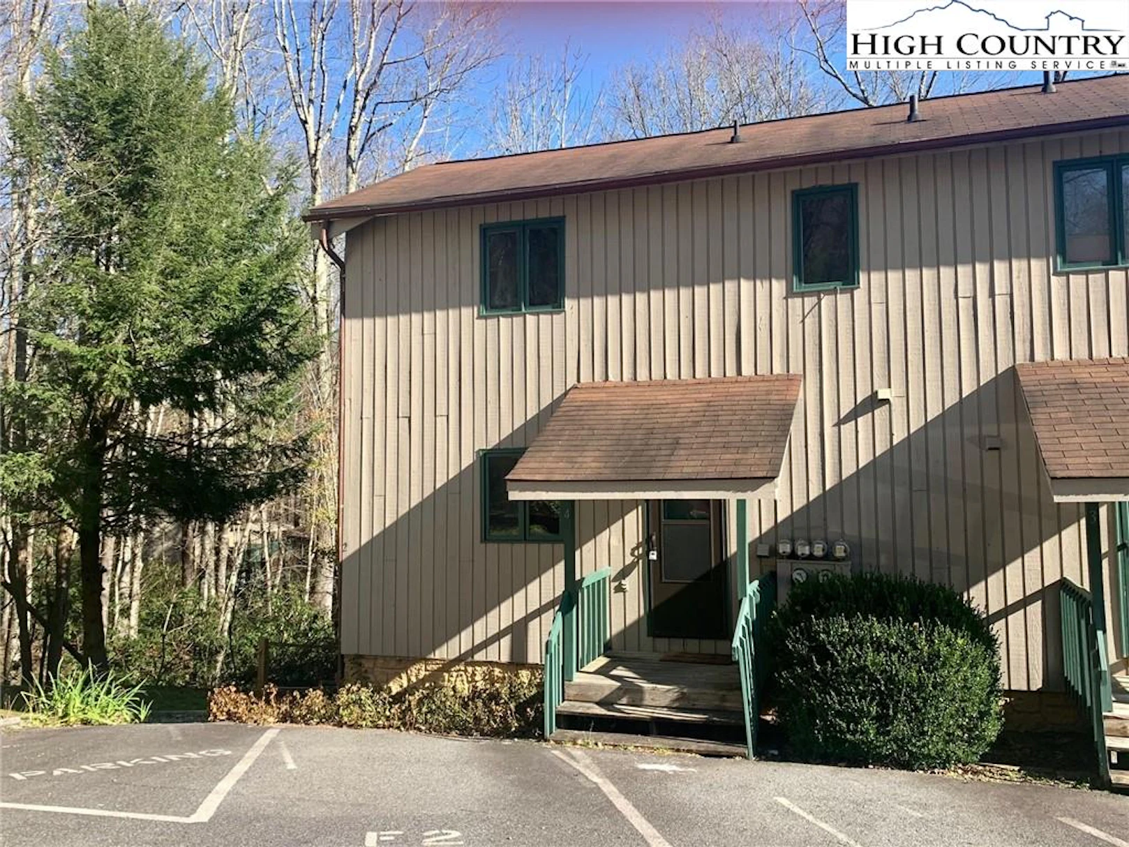 Image number 1 for the current listing