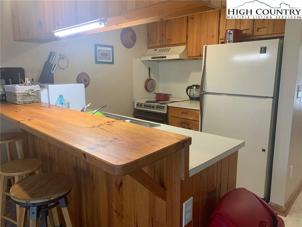 Image number 6 for the current listing