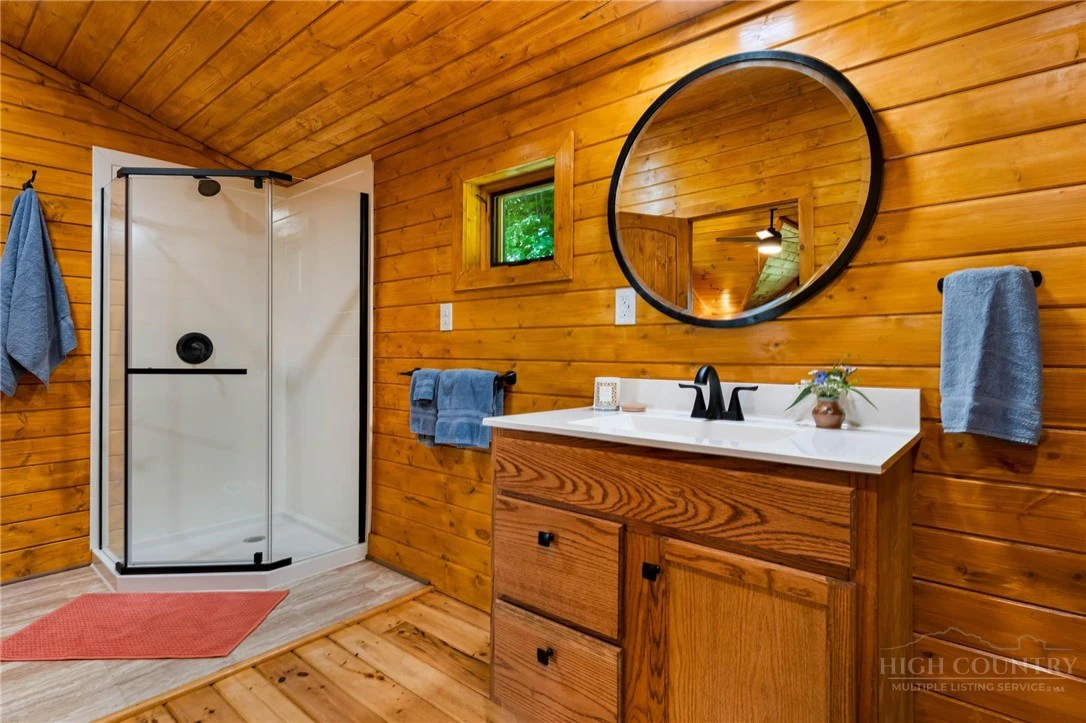 Image number 7 for the current listing