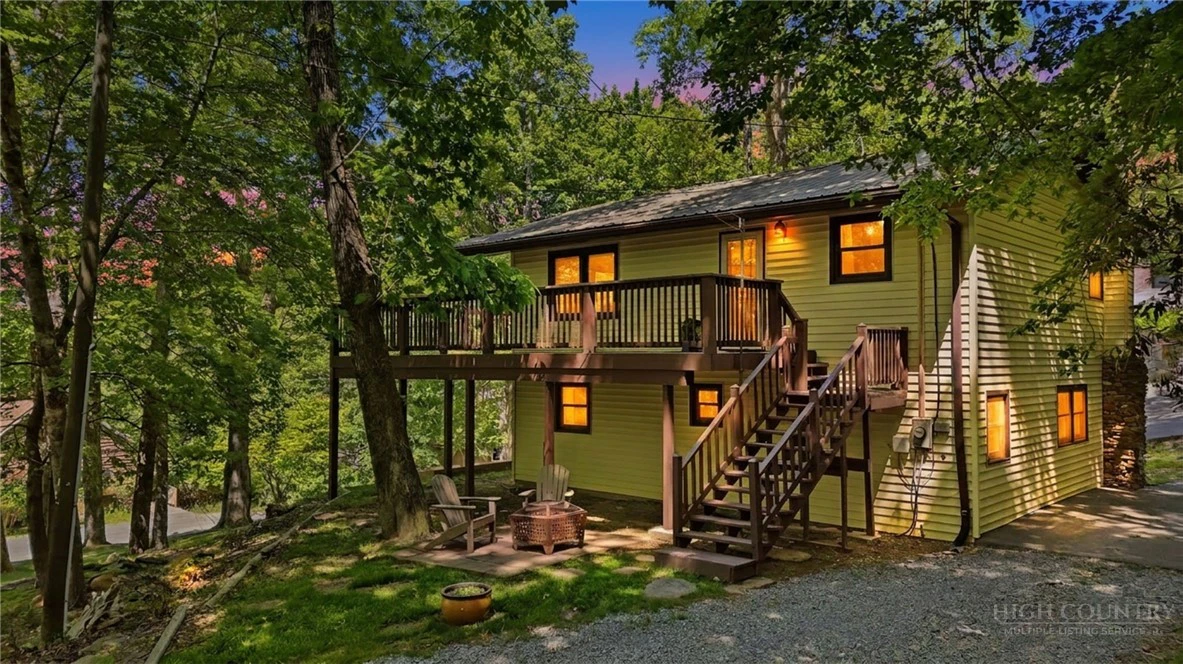 Image number 2 for the current listing