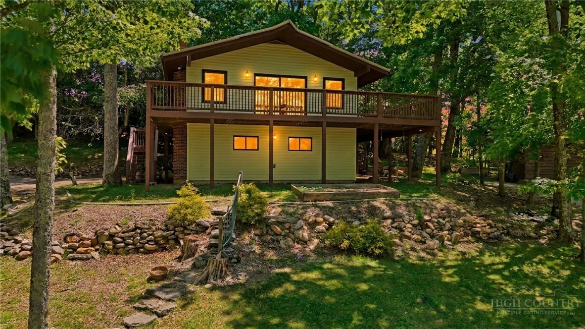 Image number 3 for the current listing