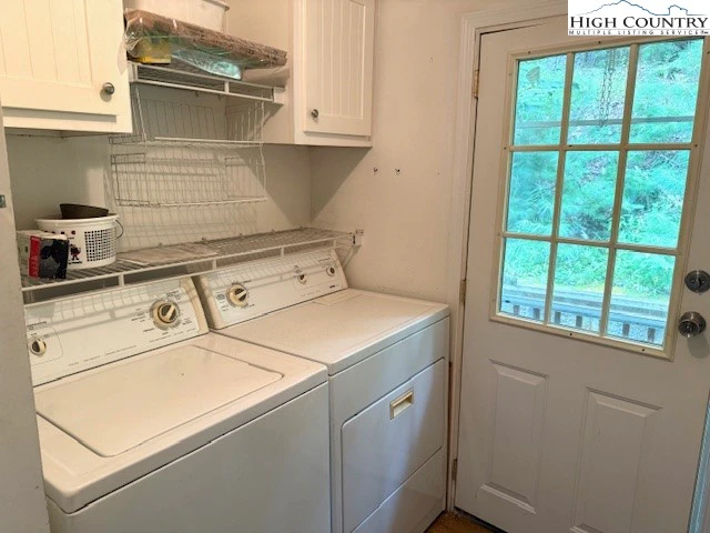 Image number 5 for the current listing