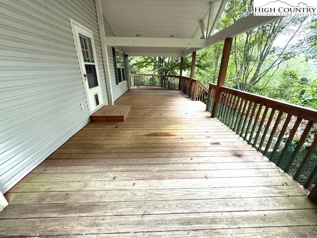 Image number 6 for the current listing