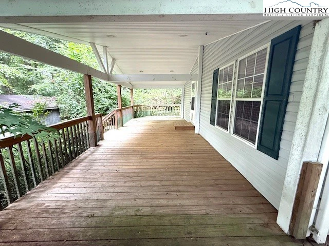 Image number 7 for the current listing