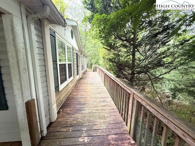 Image number 11 for the current listing