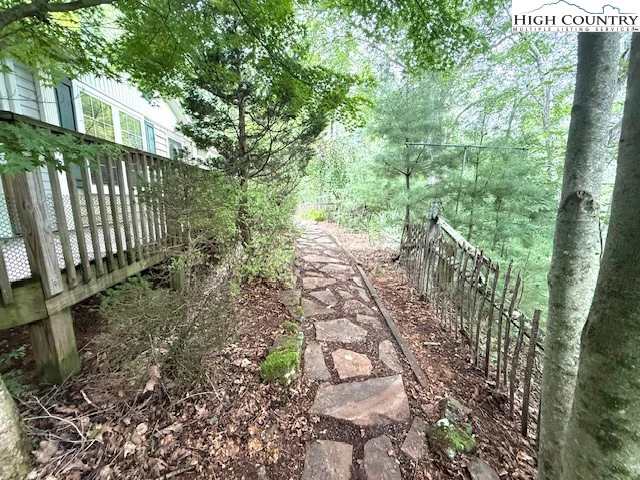 Image number 12 for the current listing