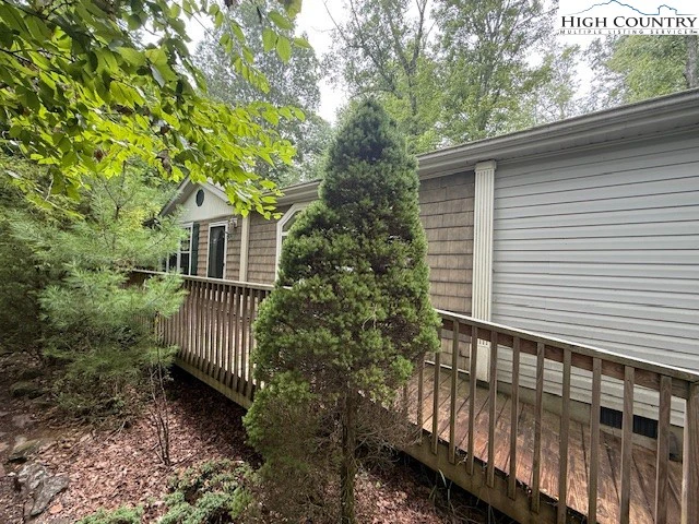 Image number 13 for the current listing