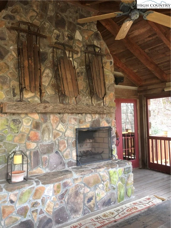 Image number 6 for the current listing