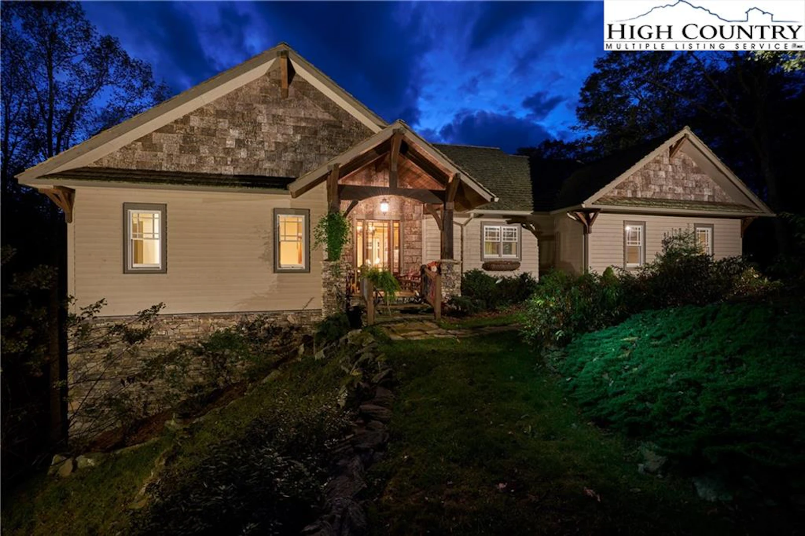 Image number 21 for the current listing