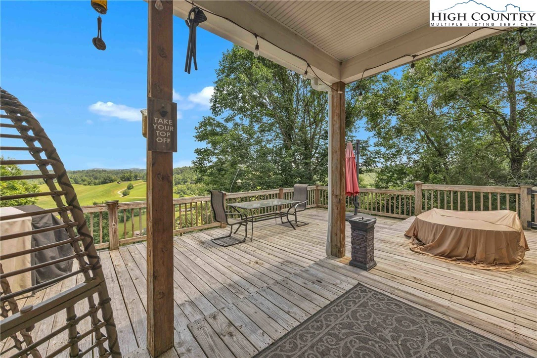 Image number 12 for the current listing