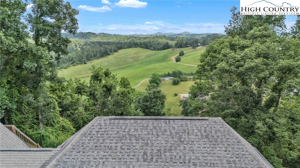 Image number 21 for the current listing
