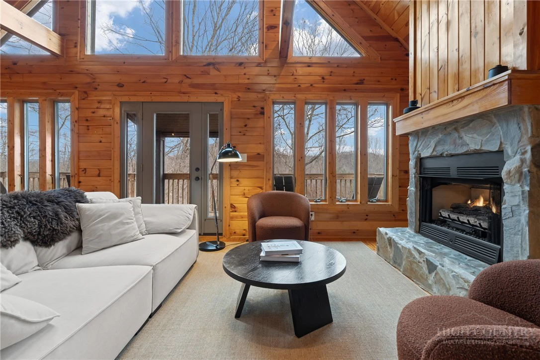 Image number 7 for the current listing