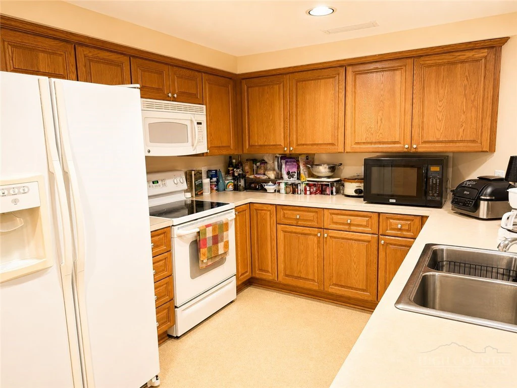 Image number 4 for the current listing