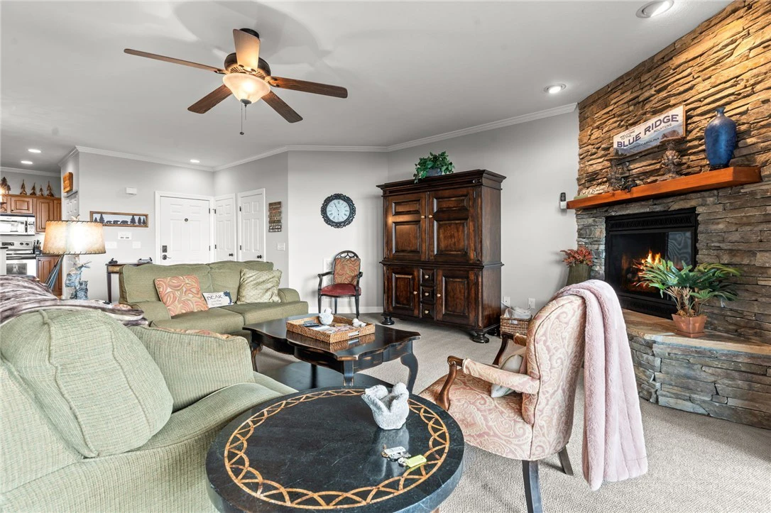 Image number 6 for the current listing