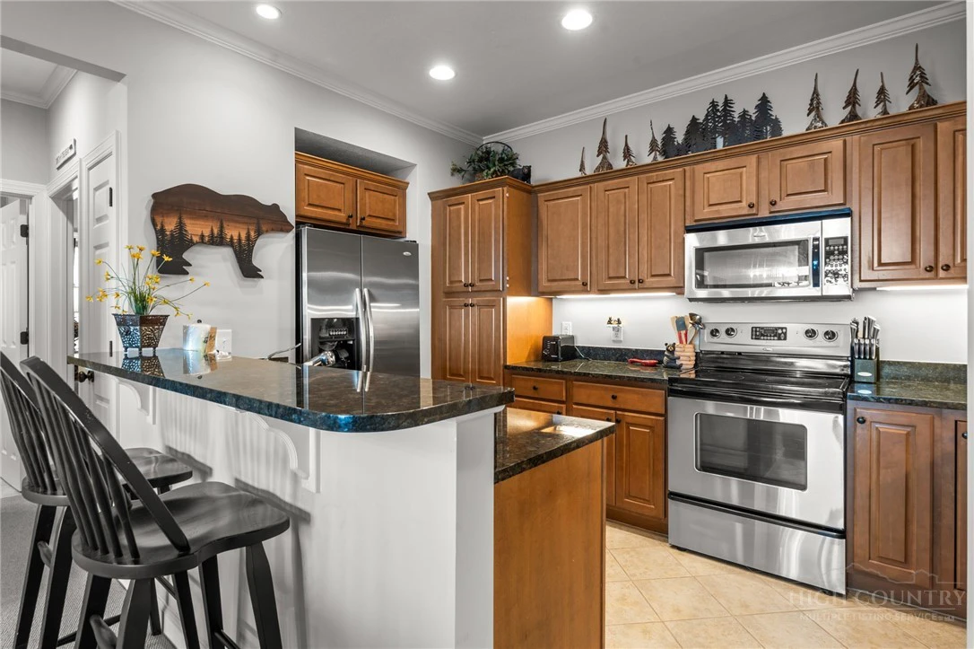 Image number 12 for the current listing