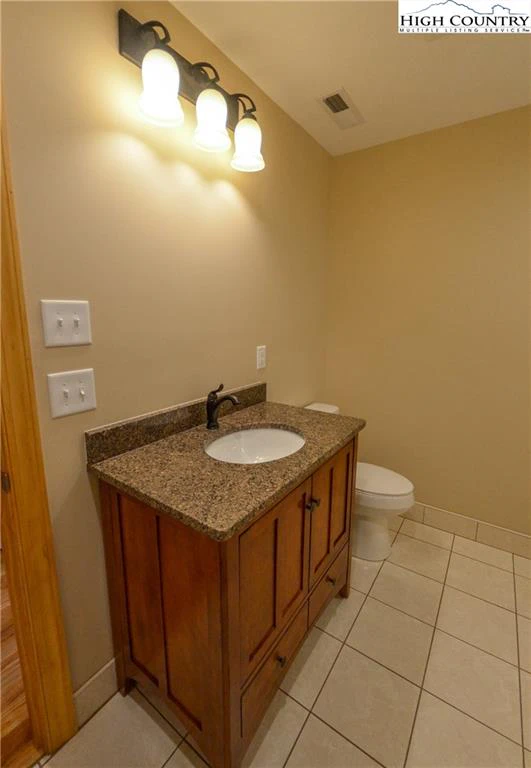 Image number 8 for the current listing