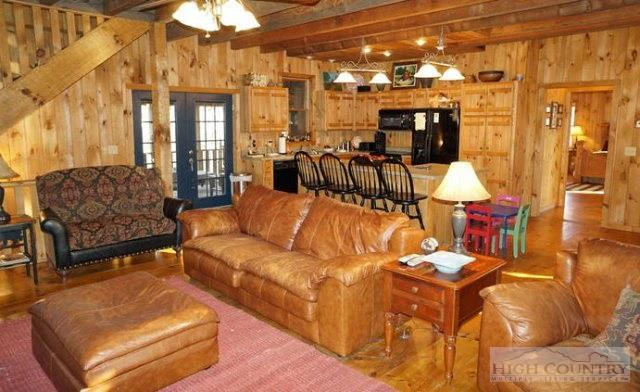 Image number 13 for the current listing