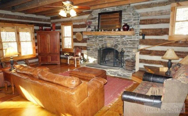 Image number 10 for the current listing