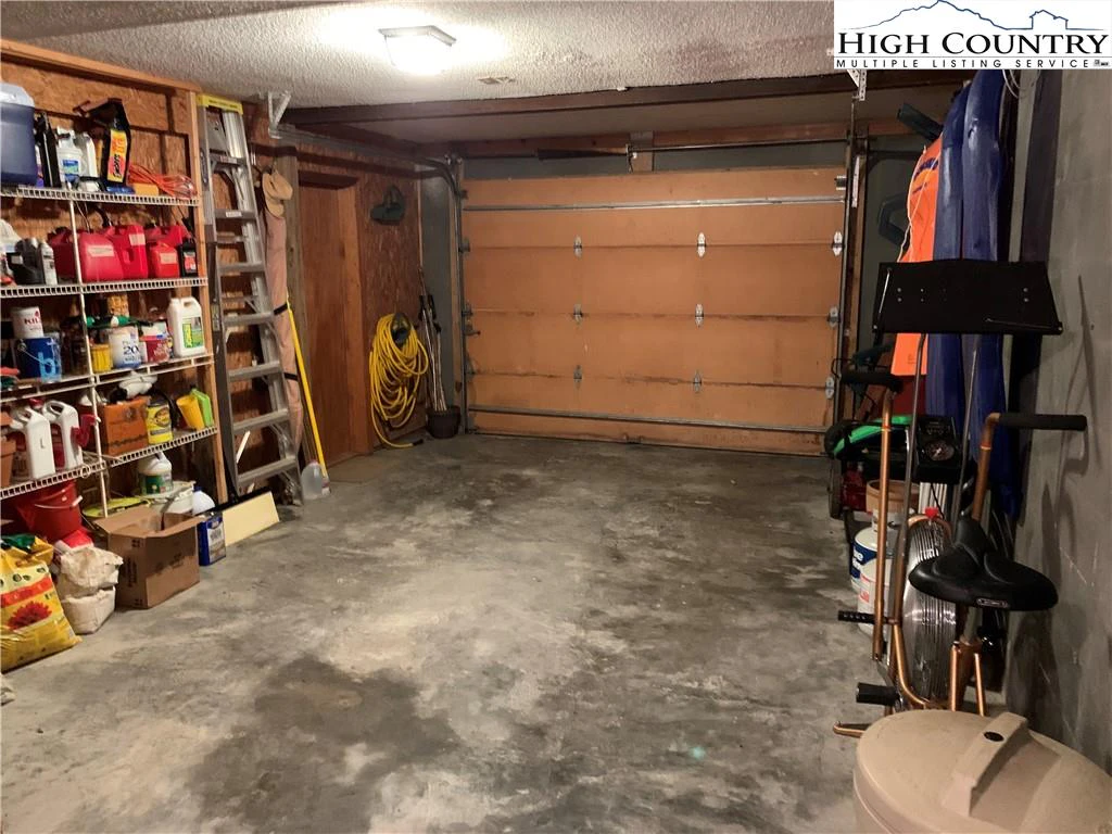 Image number 3 for the current listing