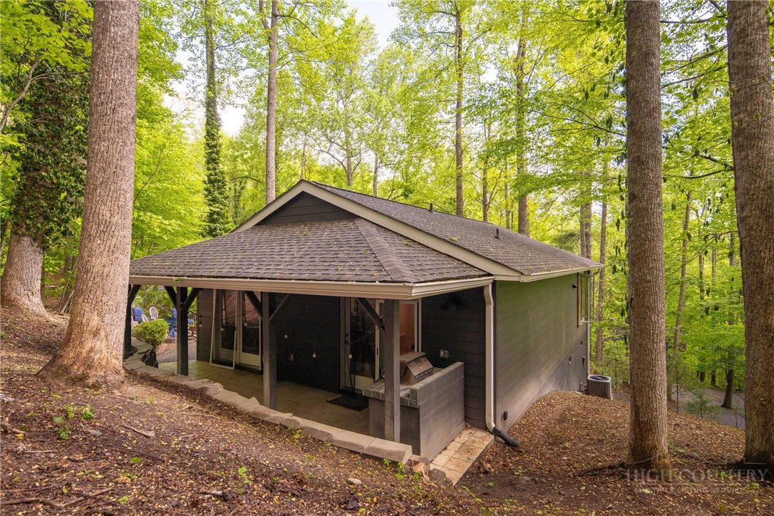Image number 7 for the current listing