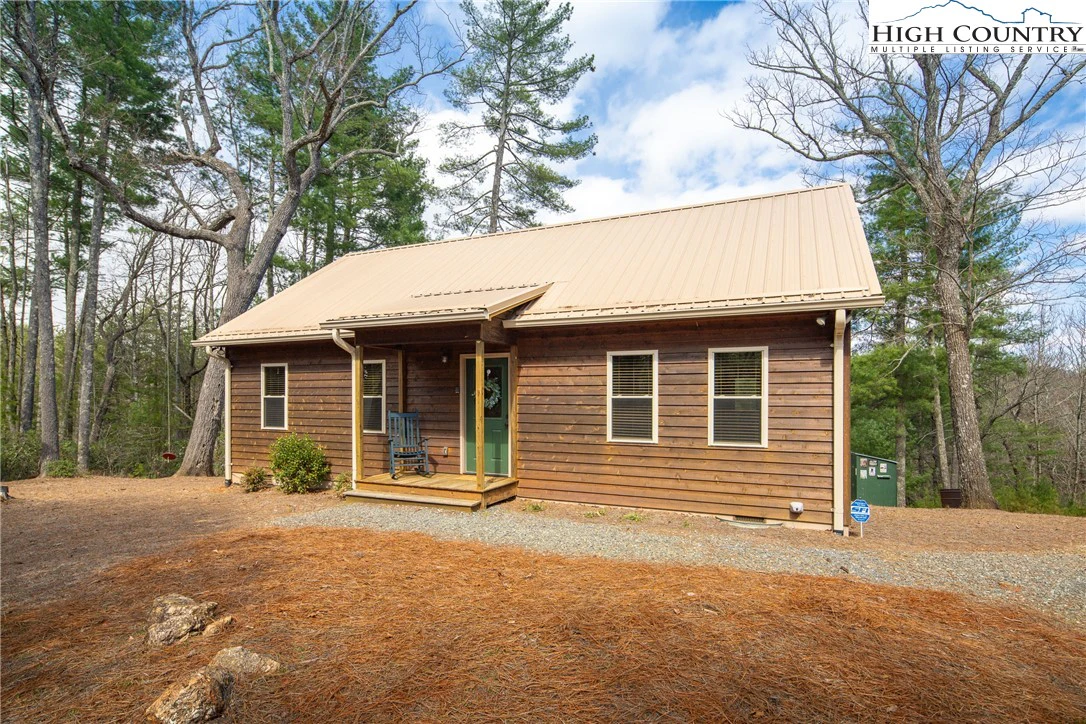 Image number 9 for the current listing