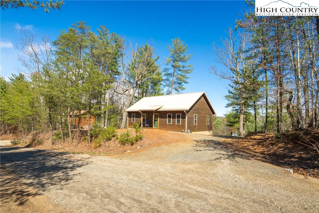 Image number 8 for the current listing