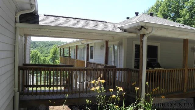 Image number 4 for the current listing