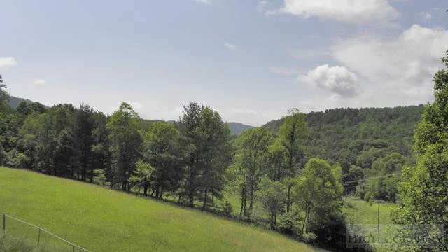 Image number 6 for the current listing