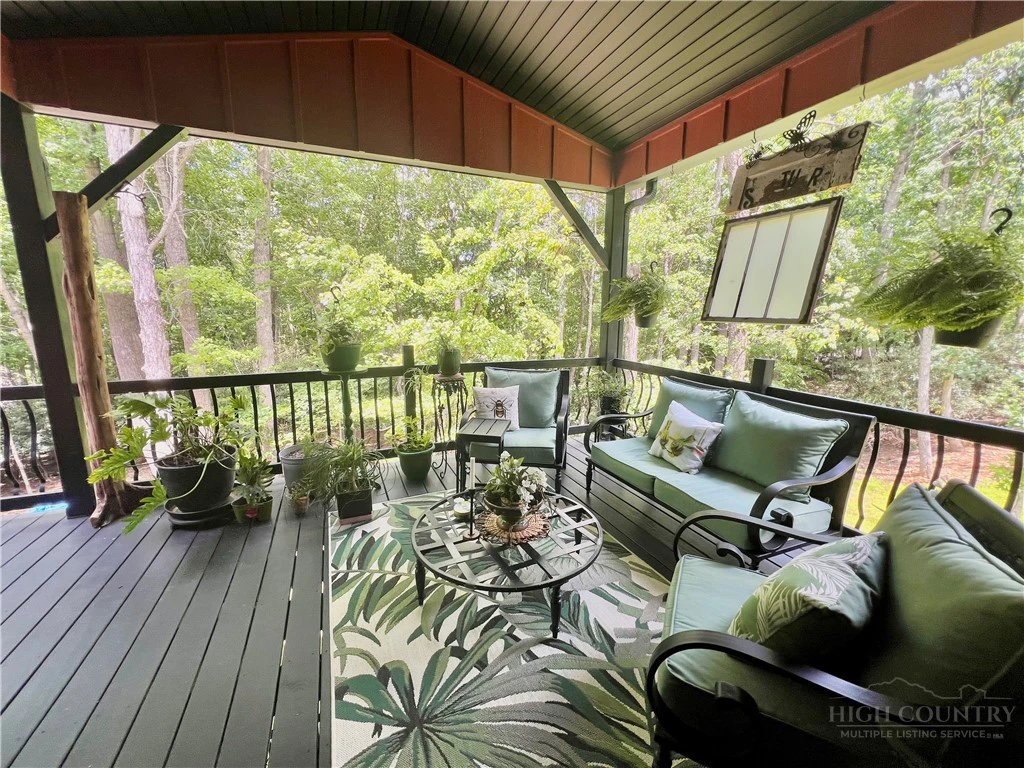 Image number 7 for the current listing