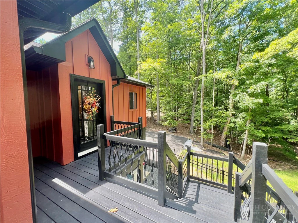 Image number 9 for the current listing