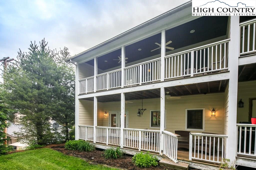 Image number 6 for the current listing